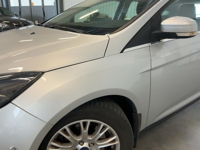 Ford Focus 1.6 TDCi Titanium — zdjęcie 2