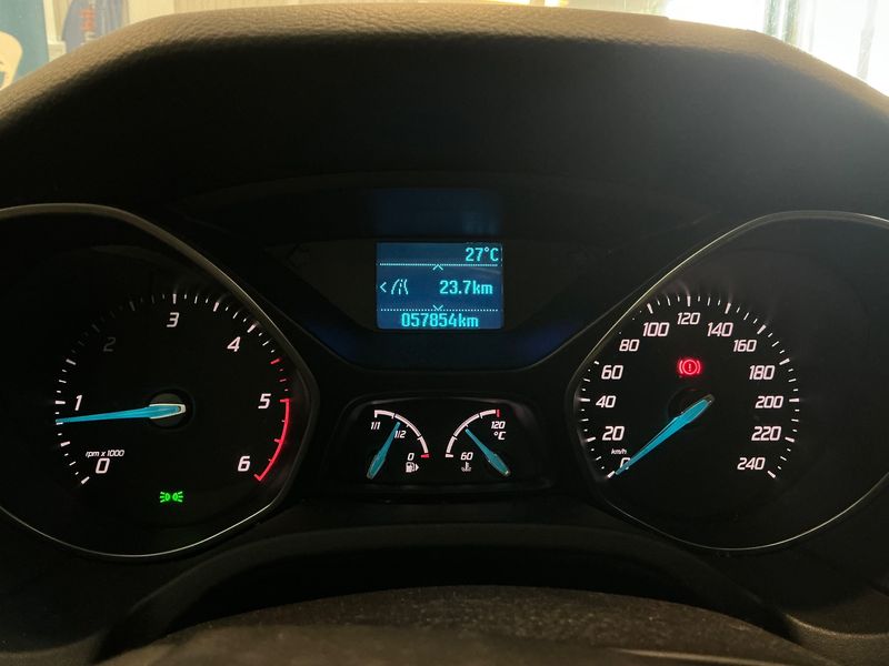 Ford Focus 1.6 TDCi Titanium — zdjęcie 13