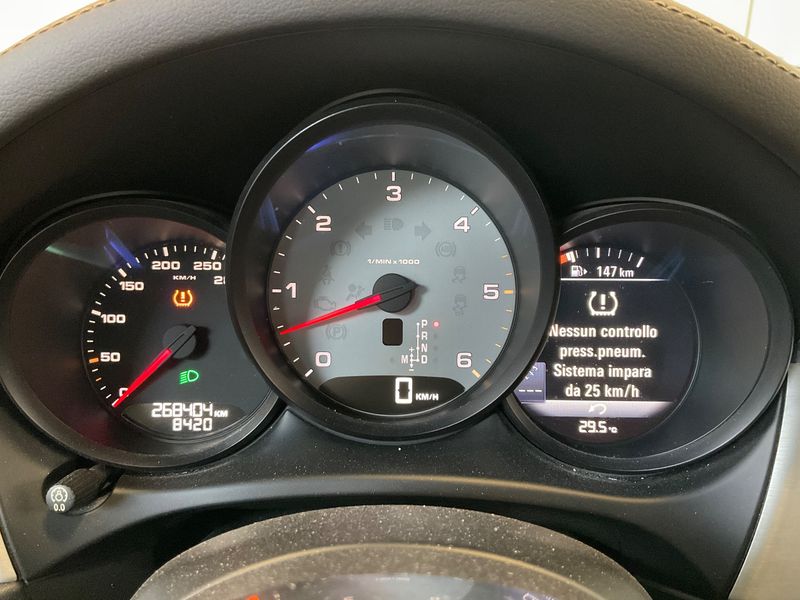 Porsche Macan S Diesel — zdjęcie 13