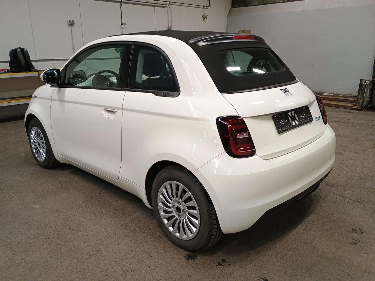 Fiat 500e Cabrio electric drive 87 kW