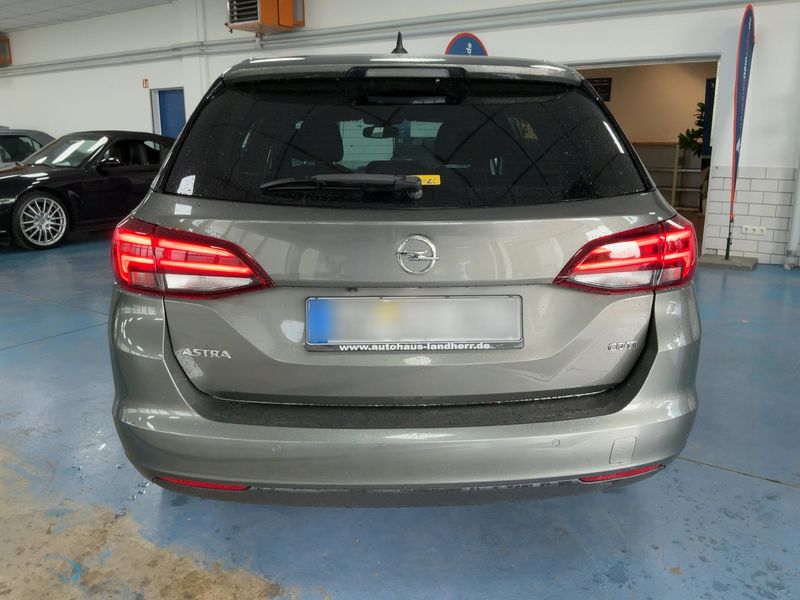 Opel Astra 1.6 CDTI Dynamic Start&Stop 2018 – снимка 7