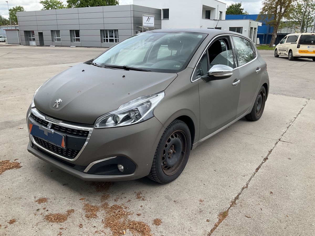 Peugeot 208 2015