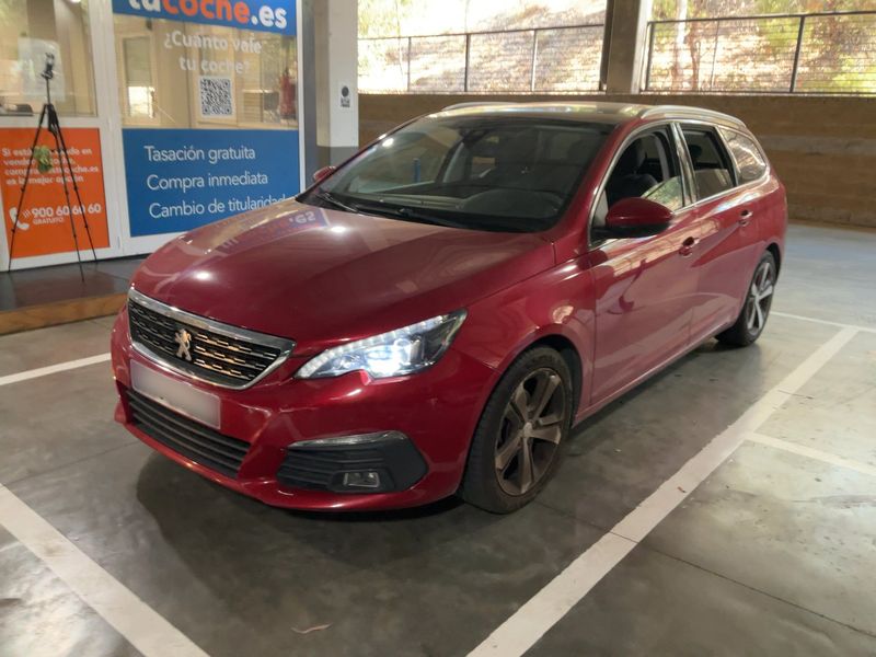 Peugeot 308 1.5 Blue-HDi Allure — zdjęcie 1
