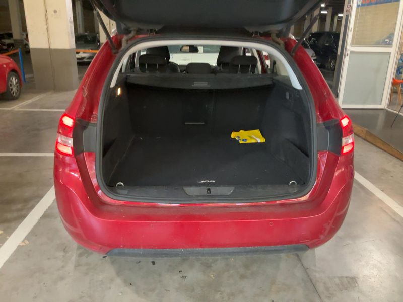 Peugeot 308 1.5 Blue-HDi Allure — zdjęcie 10