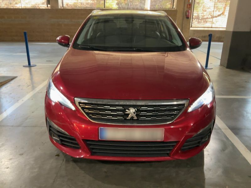 Peugeot 308 1.5 Blue-HDi Allure — zdjęcie 9