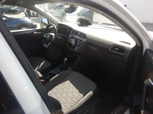 Volkswagen Tiguan 1.4 eHybrid Life 2023 – снимка 22