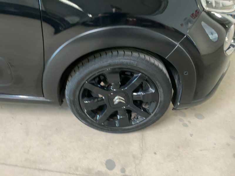 Citroen C3 1.2 PureTech Shine 2019 – снимка 11