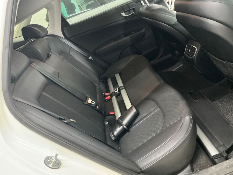 Kia Optima 1.7 CRDi Spirit — zdjęcie 14