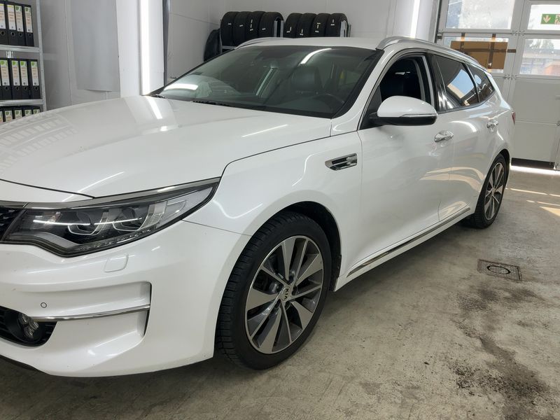 Kia Optima 1.7 CRDi Spirit — zdjęcie 2