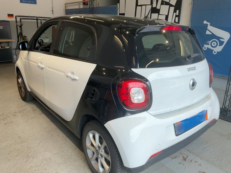 Smart forfour 0.9 Turbo Basis passion — zdjęcie 3