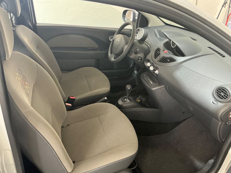Renault Twingo 1.2 ECO2 — zdjęcie 3
