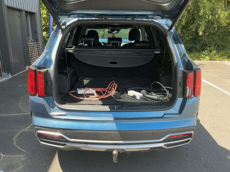 Kia Sorento 1.6 Plug-in Hybrid Premium 4x4 — zdjęcie 10