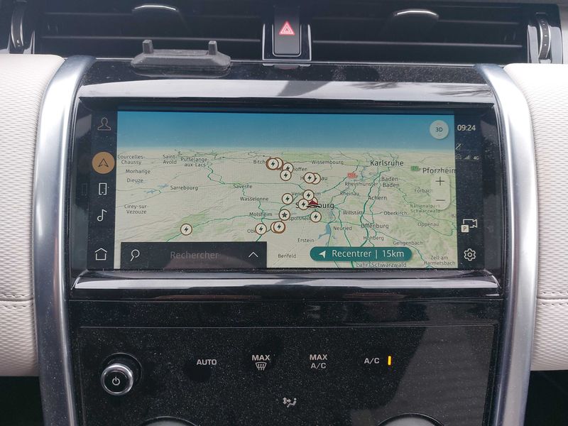 Land Rover Discovery 5 P300 R-Dynamic SE AWD — zdjęcie 13