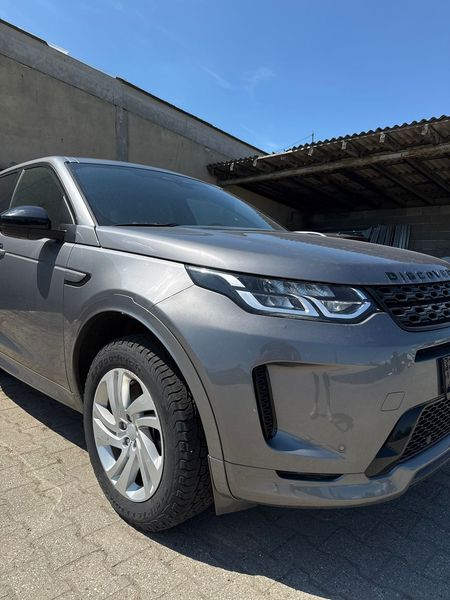 Land Rover Discovery 5 P300 R-Dynamic SE AWD — zdjęcie 6