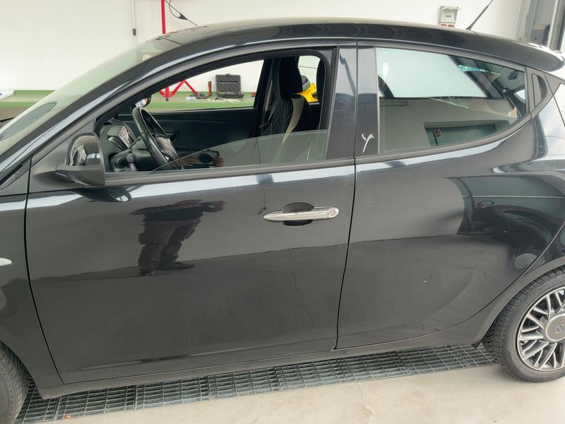 Lancia Ypsilon 1.2 Gold — zdjęcie 4