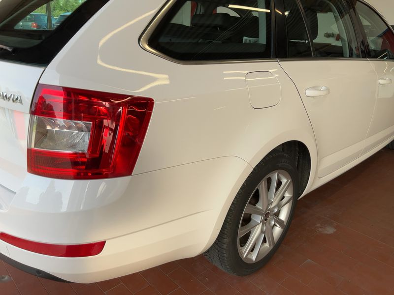 Skoda Octavia 1.6 TDI Elegance — zdjęcie 6