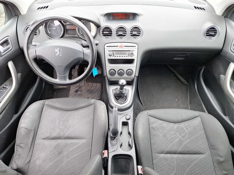 Peugeot 308 1.6 HDi Confort Pack — zdjęcie 11