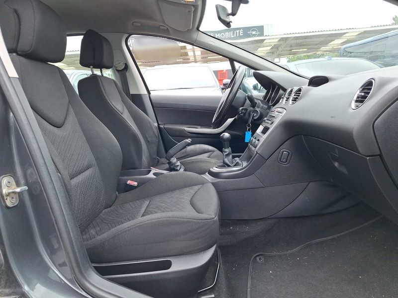 Peugeot 308 1.6 HDi Confort Pack — zdjęcie 10