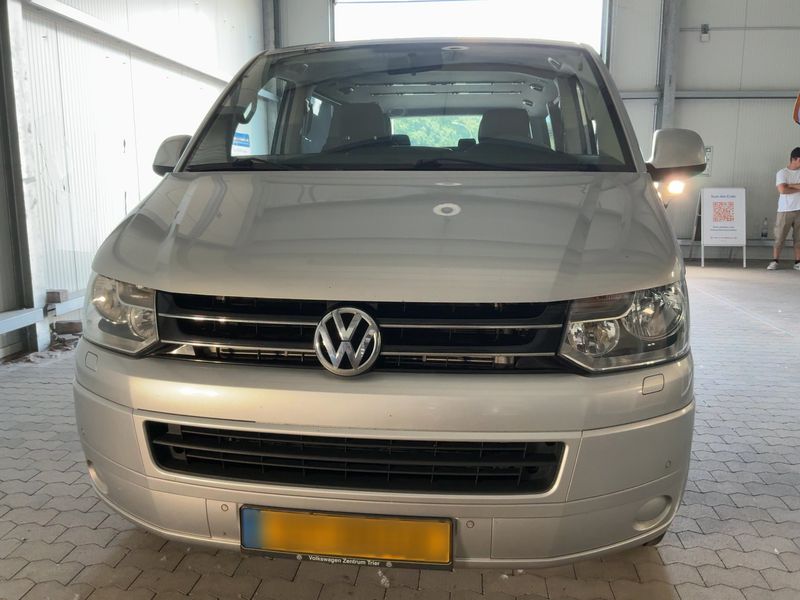 Volkswagen T5 Multivan 2.0 TDI Comfortline — zdjęcie 9