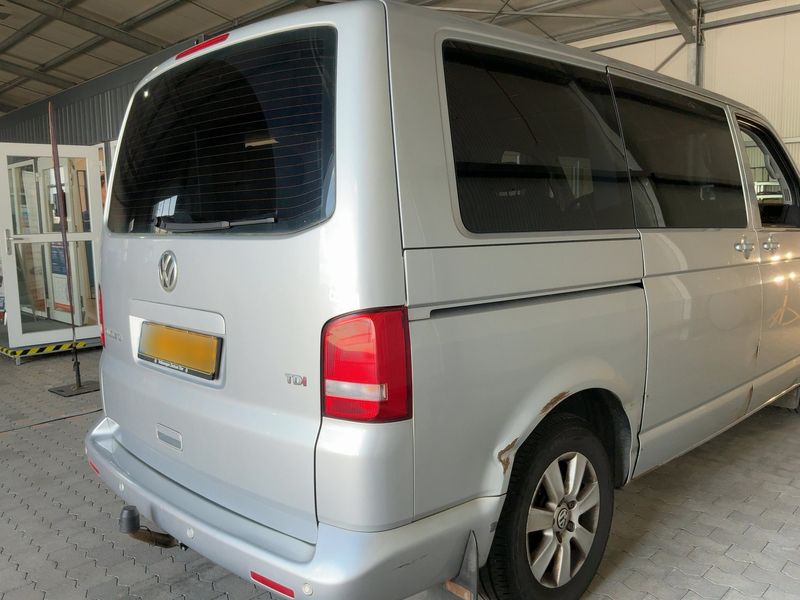 Volkswagen T5 Multivan 2.0 TDI Comfortline — zdjęcie 6