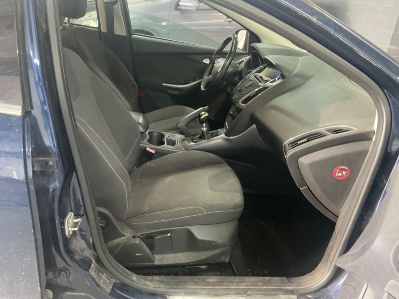 Ford Focus 2.0 TDCi Titanium 2012 – снимка 3