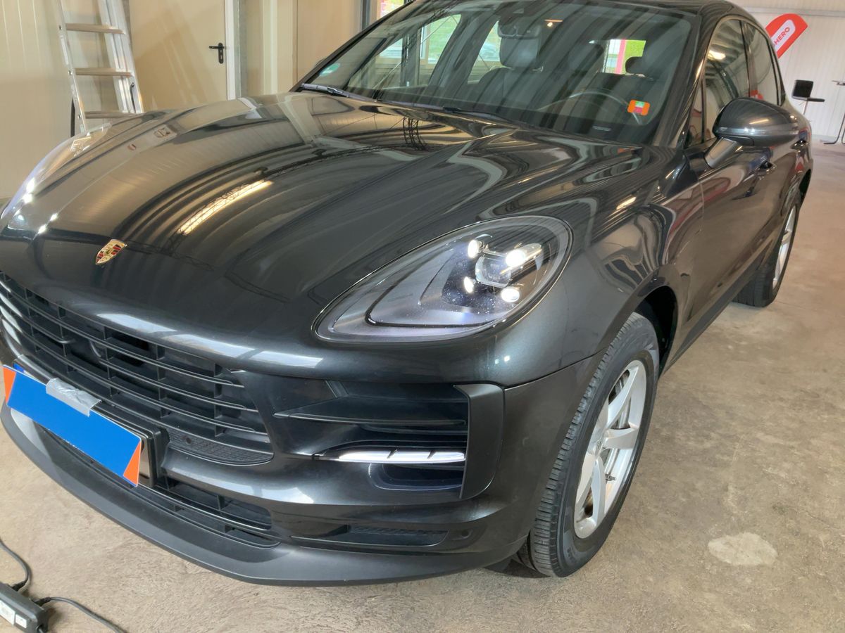 Porsche Macan Basis