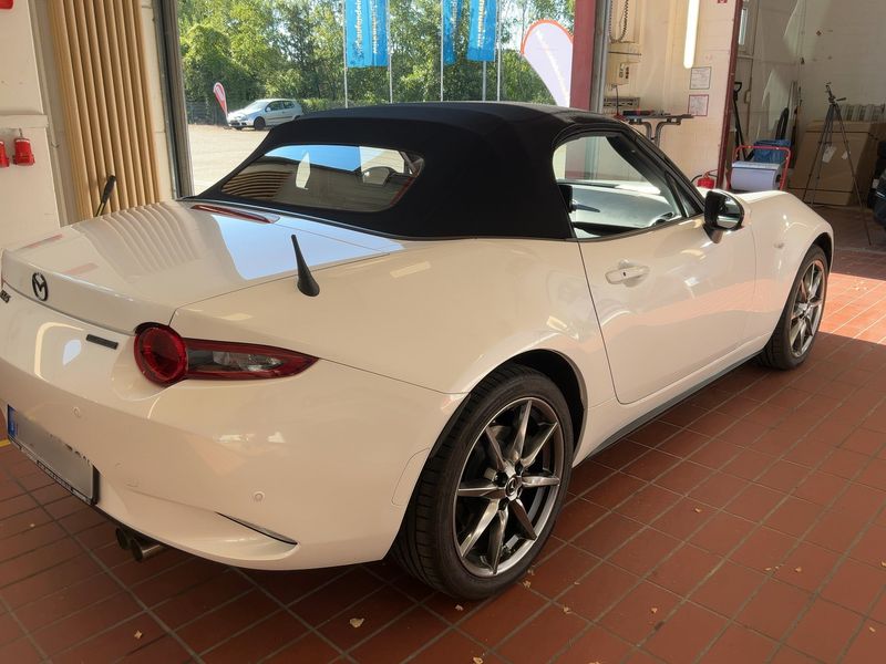 Mazda MX-5 2.0 Selection — zdjęcie 6
