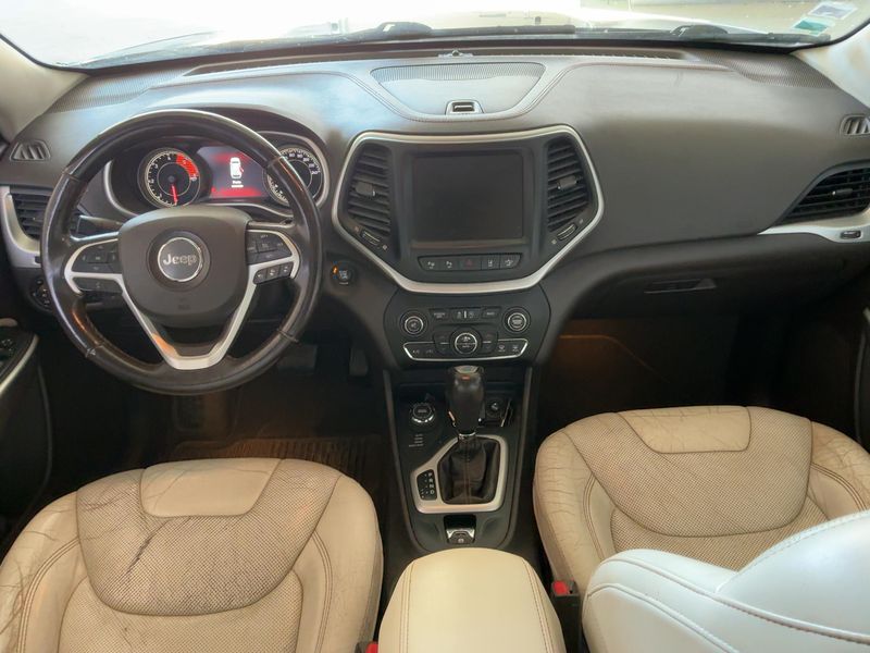 Jeep Cherokee 2.2 M-Jet Overland 4WD 2016 – снимка 17