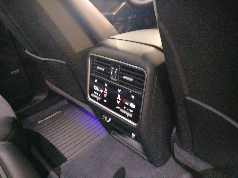 Porsche Cayenne GTS — zdjęcie 23
