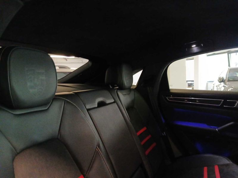 Porsche Cayenne GTS — zdjęcie 24