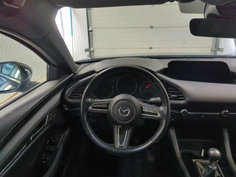 Mazda 3 2.0 e-Skyactiv-X Mild-Hybrid — zdjęcie 7