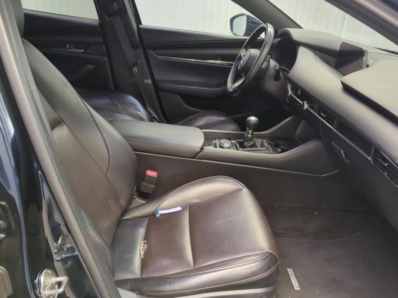 Mazda 3 2.0 e-Skyactiv-X Mild-Hybrid — zdjęcie 6