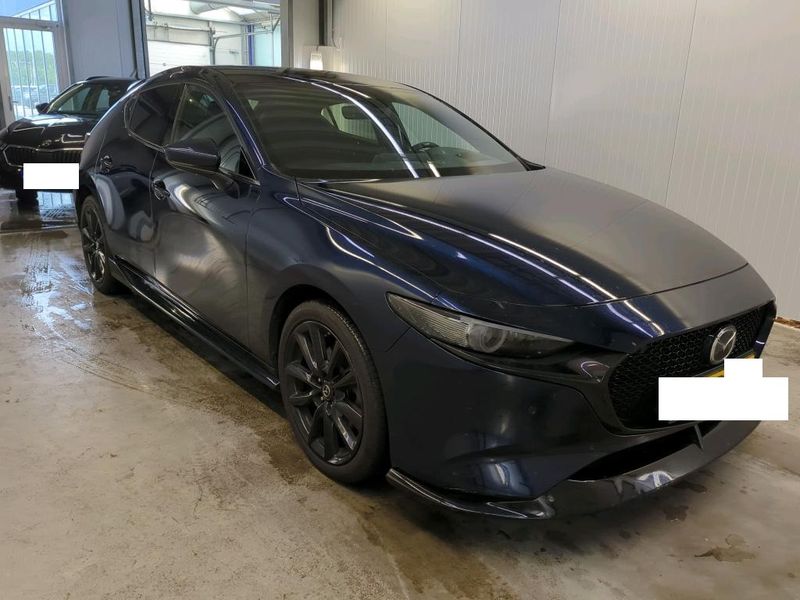 Mazda 3 2.0 e-Skyactiv-X Mild-Hybrid — zdjęcie 4