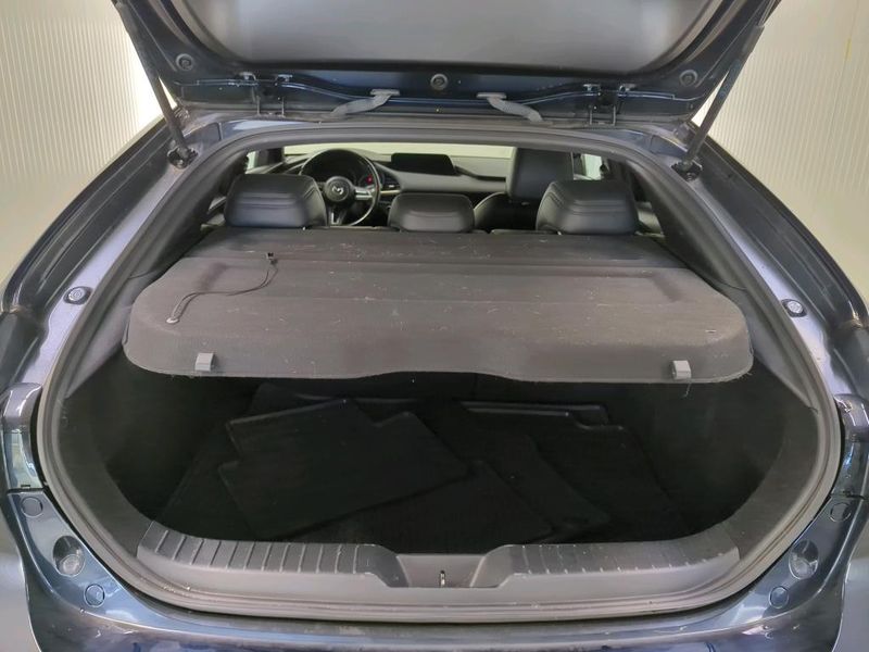 Mazda 3 2.0 e-Skyactiv-X Mild-Hybrid — zdjęcie 5