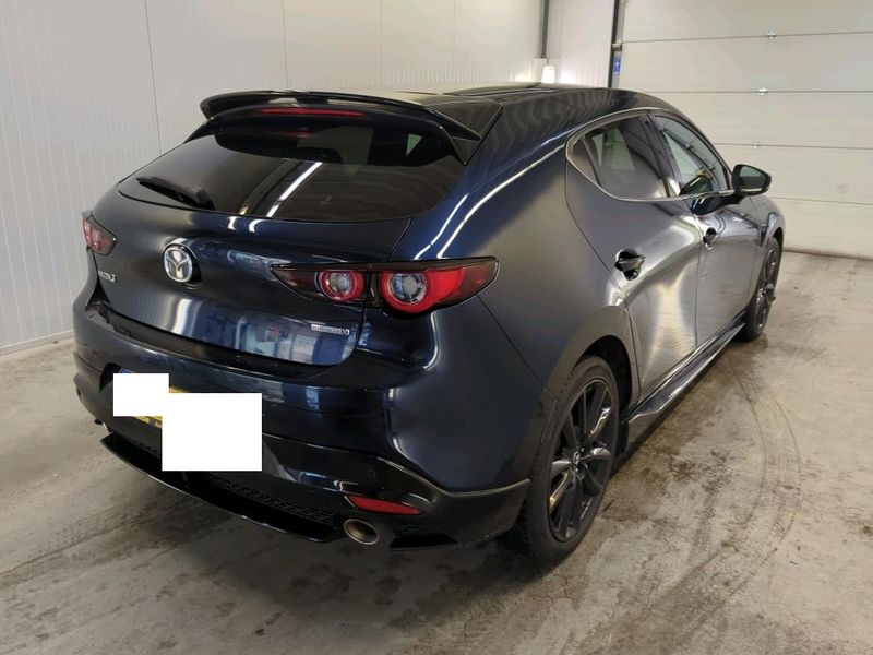 Mazda 3 2.0 e-Skyactiv-X Mild-Hybrid — zdjęcie 3