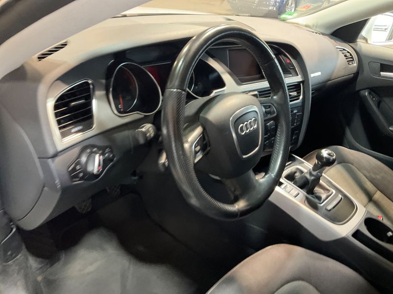 Audi A5 Sportback 2.0 TDI 2011 – снимка 31