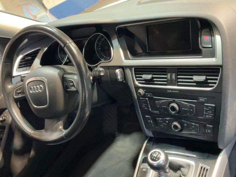Audi A5 Sportback 2.0 TDI 2011 – снимка 18