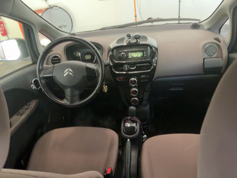 Citroen C-Zero electric drive 50 kW Seduction — zdjęcie 12