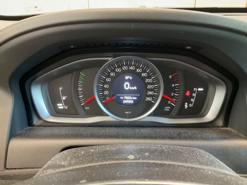 Volvo XC60 2.4 D4 Momentum AWD 2014 – снимка 18