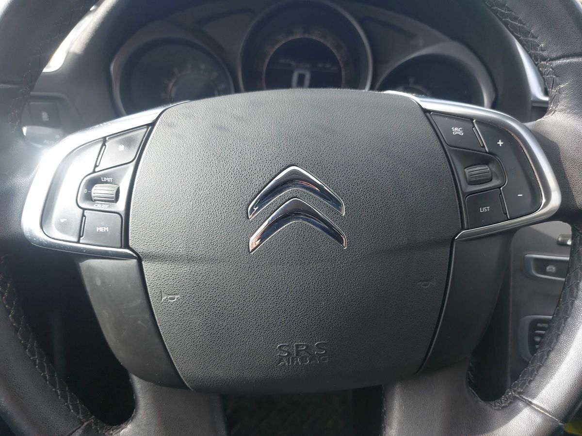 Citroen C4 2018 — photo 24