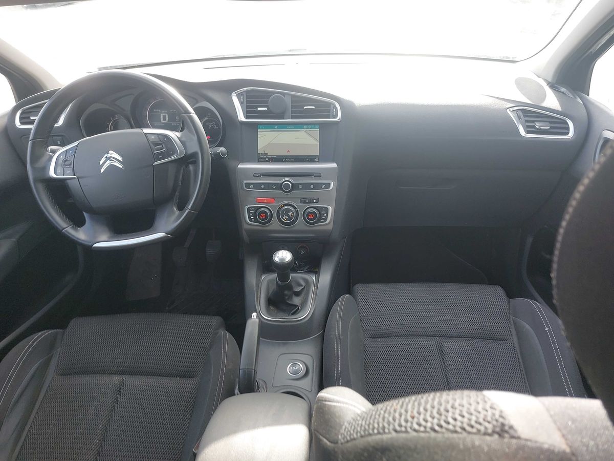 Citroen C4 2018 — photo 12