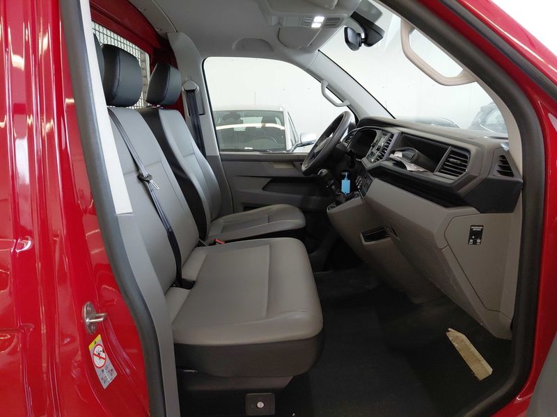 Volkswagen T6 Transporter 2.0 TDI Pritsche FWD — zdjęcie 10