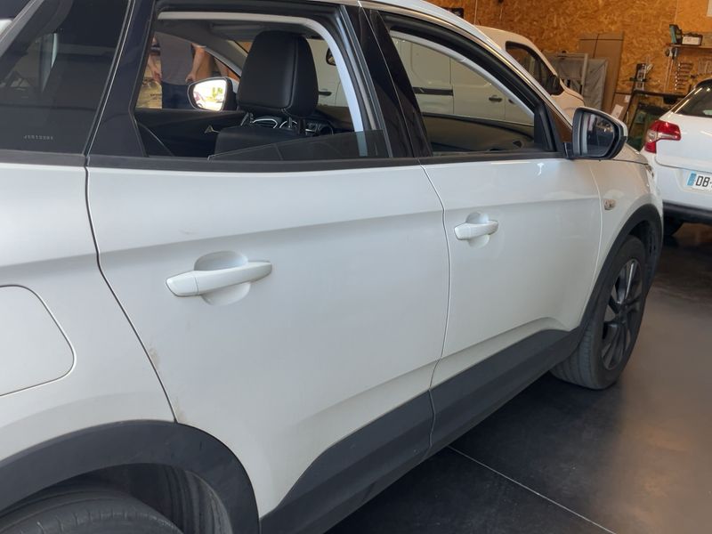 Opel Grandland X 1.2 Turbo Elite — zdjęcie 7
