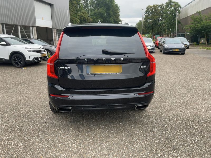 Volvo XC90 2.0 T6 Plug-in Hybrid R-Design AWD — zdjęcie 5
