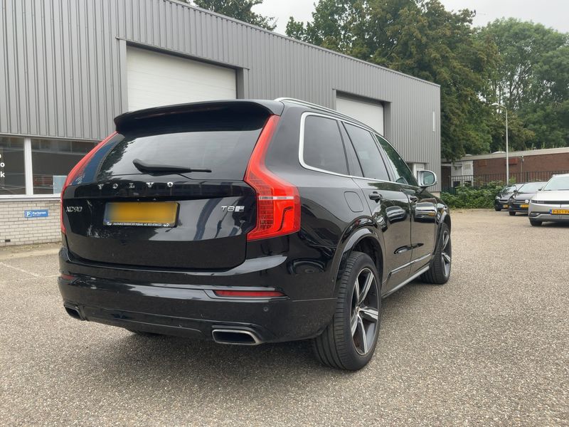 Volvo XC90 2.0 T6 Plug-in Hybrid R-Design AWD — zdjęcie 6
