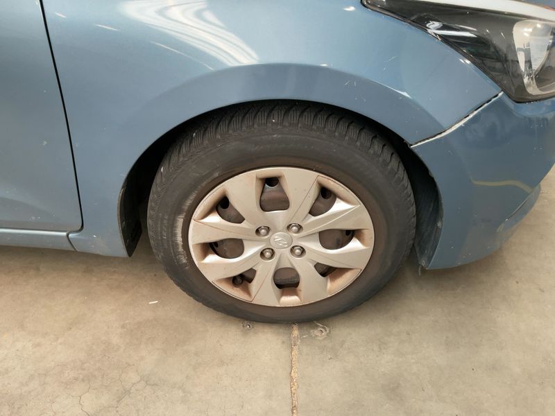 Hyundai i20 1.2 Classic blue 2017 – снимка 11