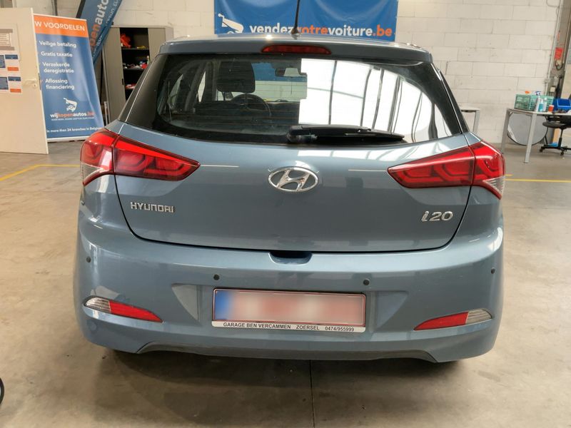 Hyundai i20 1.2 Classic blue 2017 – снимка 7