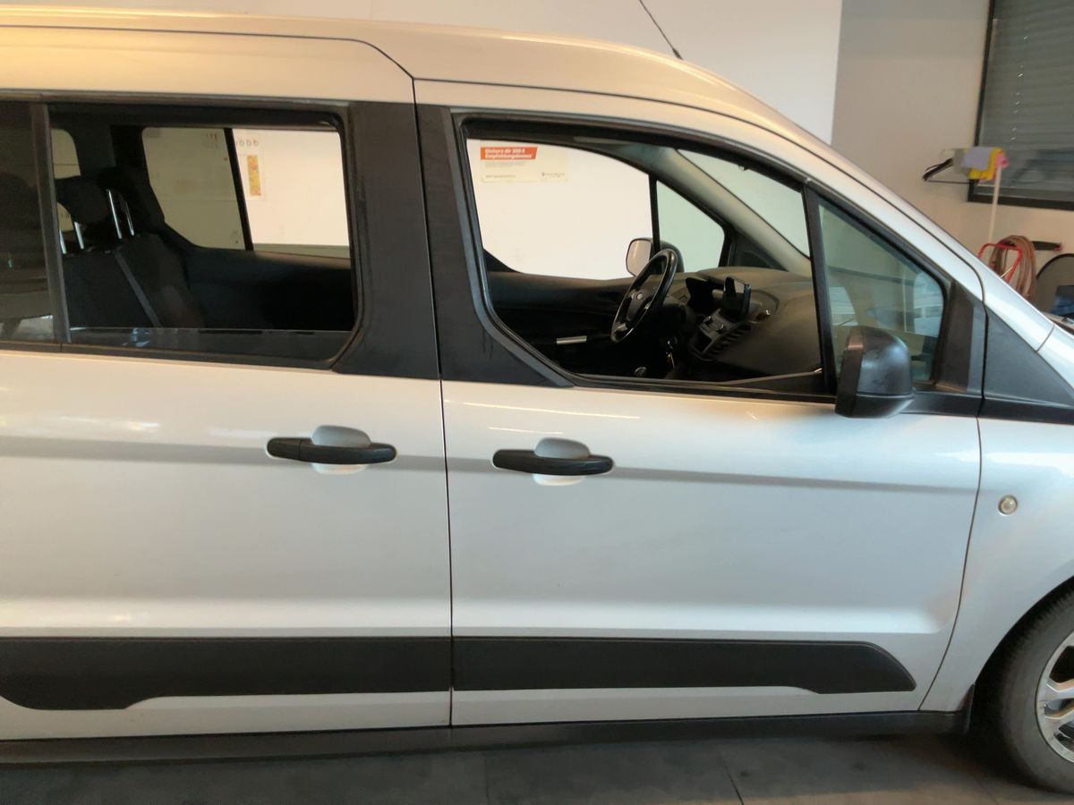 Ford Grand 2021 — photo 11