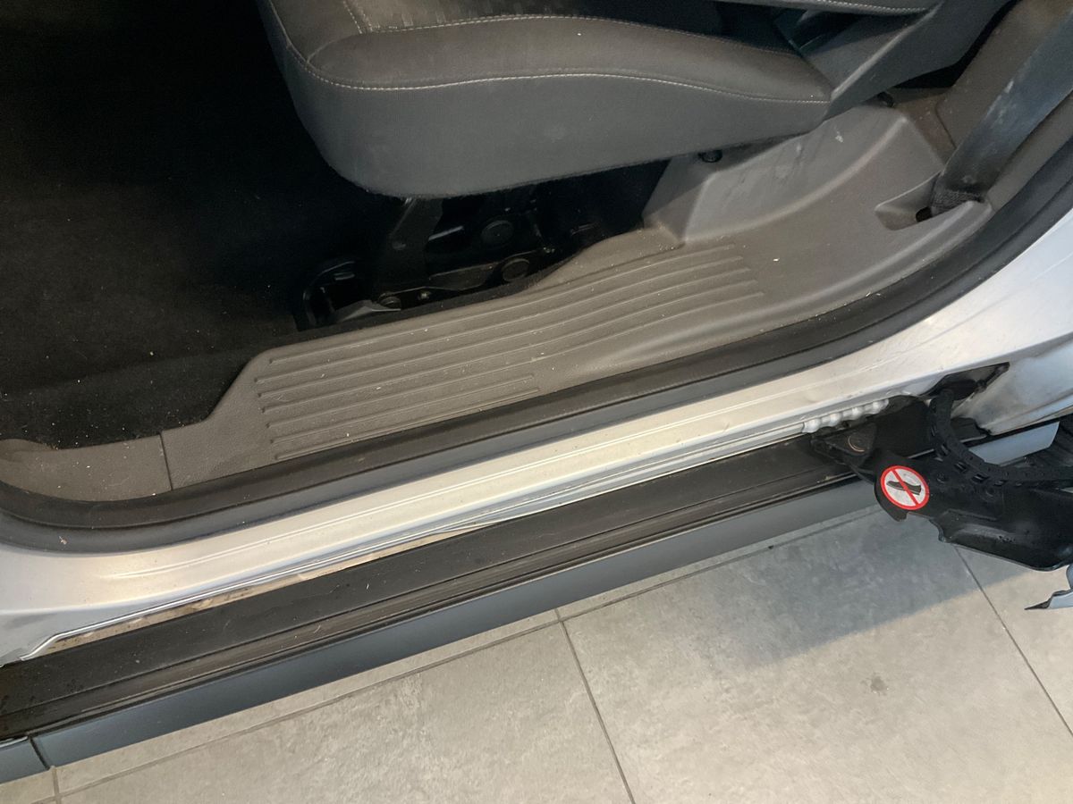 Ford Grand 2021 — photo 44