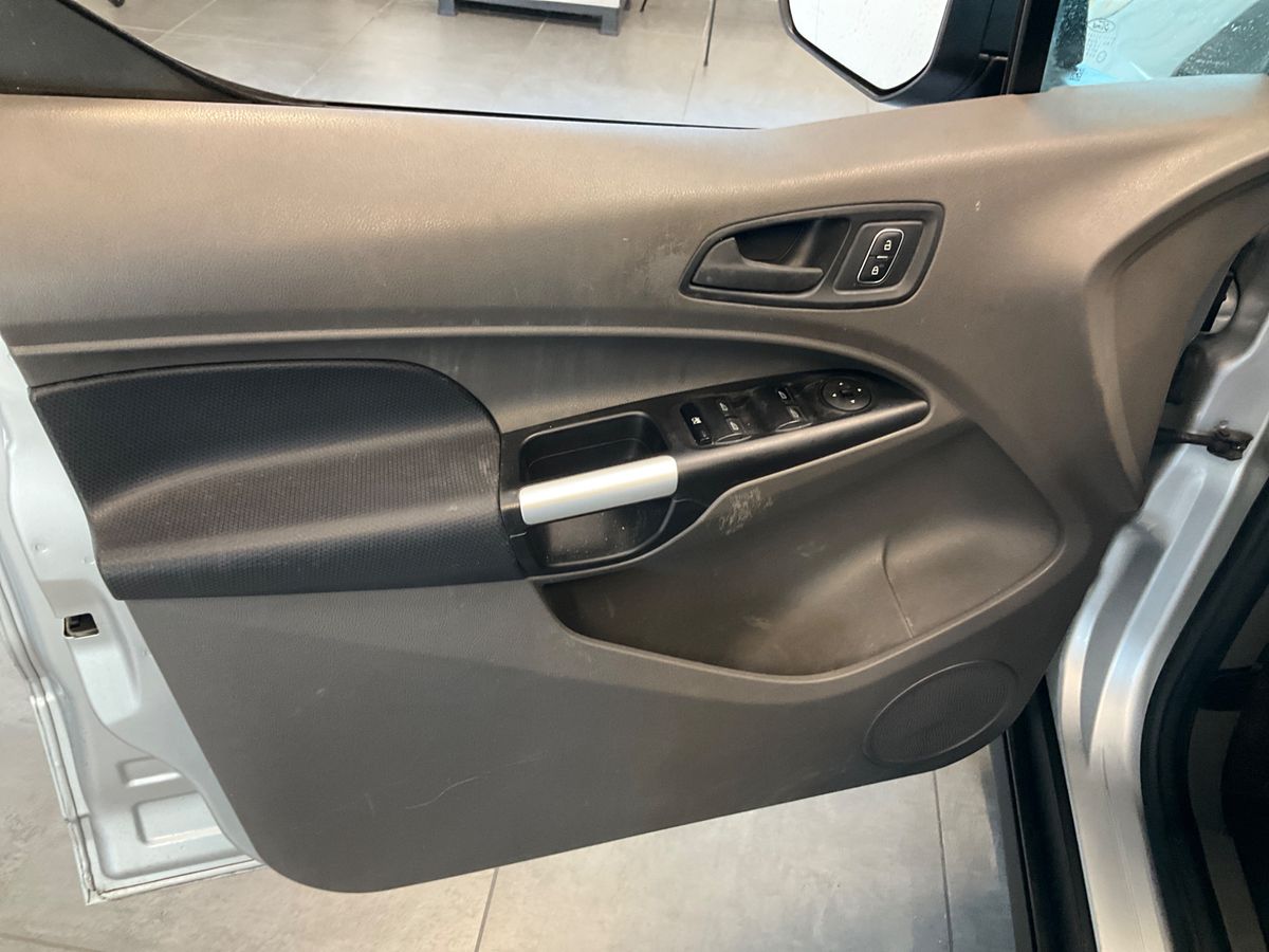 Ford Grand 2021 — photo 45